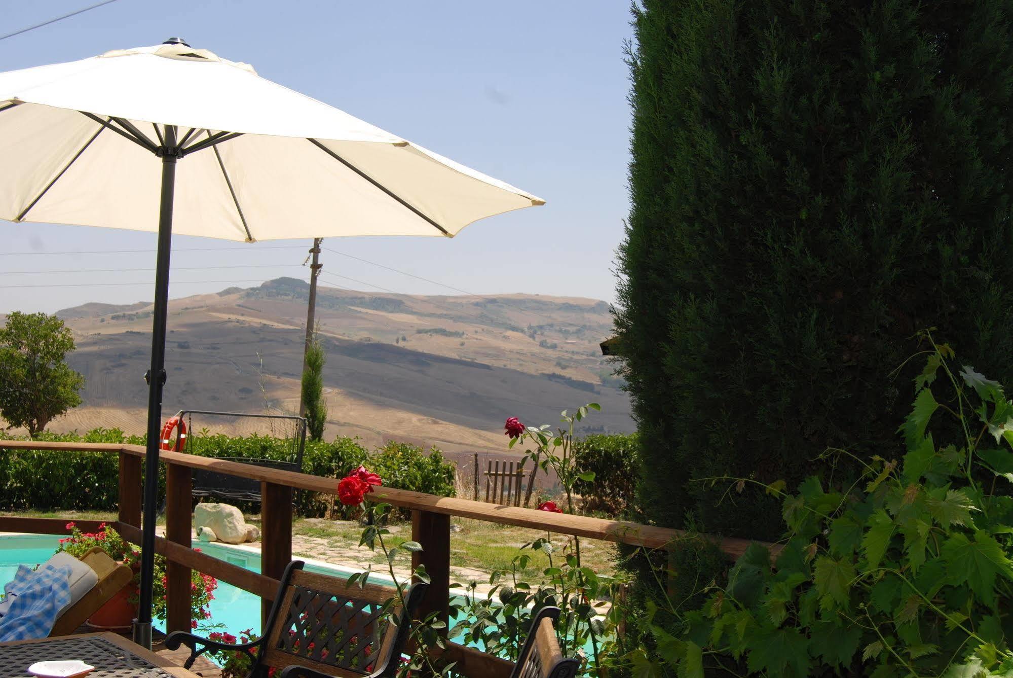 Masseria Xireni Castellana Sicula Εξωτερικό φωτογραφία